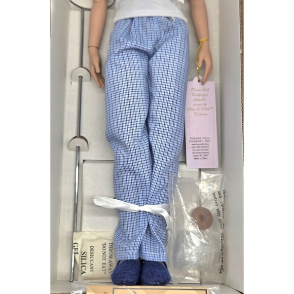 Tonner 17 Doll-Matt O'Neill Collection Tee & PJs Redhead MO0303 NEW IN BOX